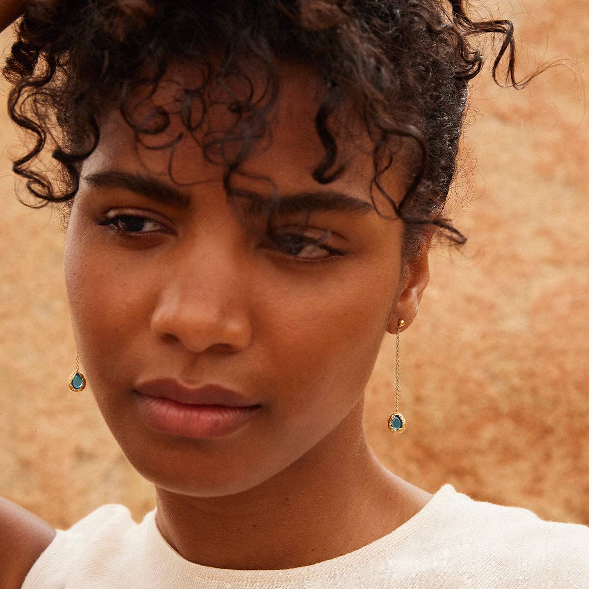 Lysia Blue lange oorbellen